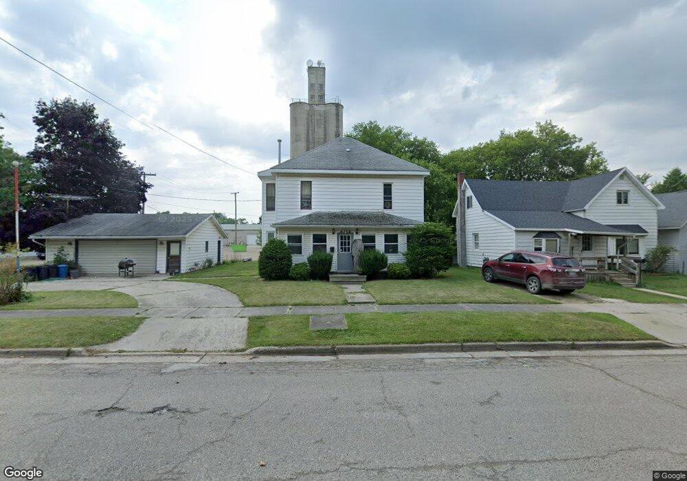 121 N Silver St, Bad Axe, MI 48413 - photo 1