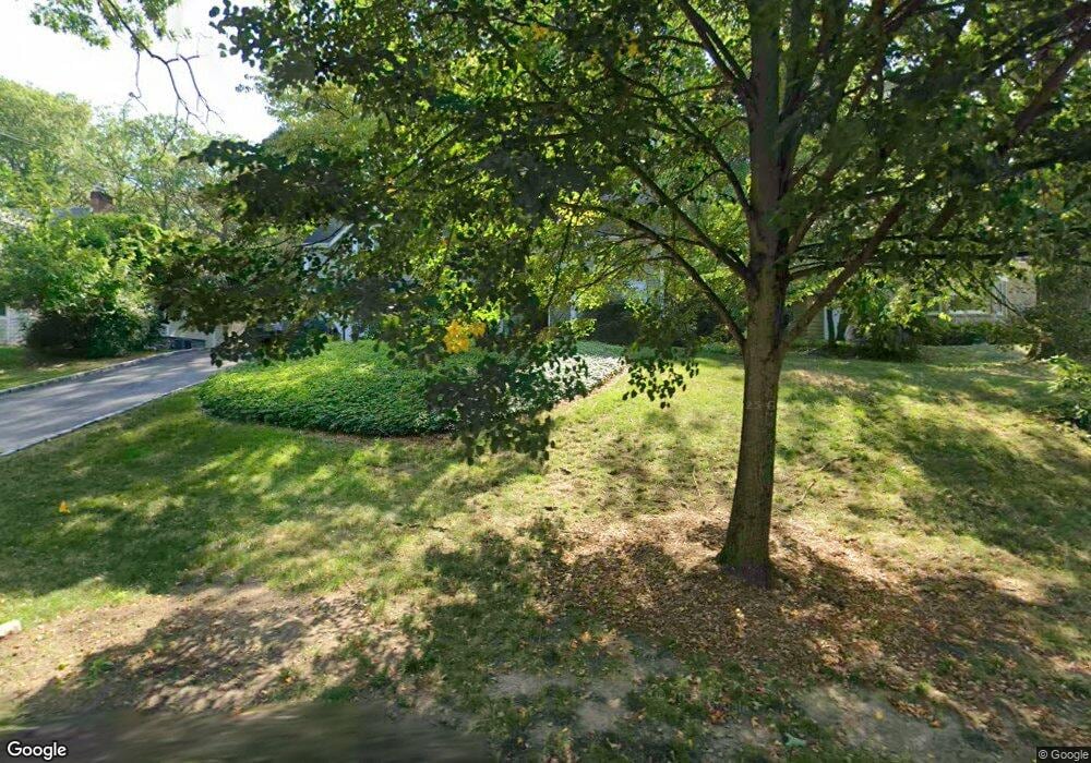 225 Gateway Rd, Ridgewood, NJ 07450 - photo 1