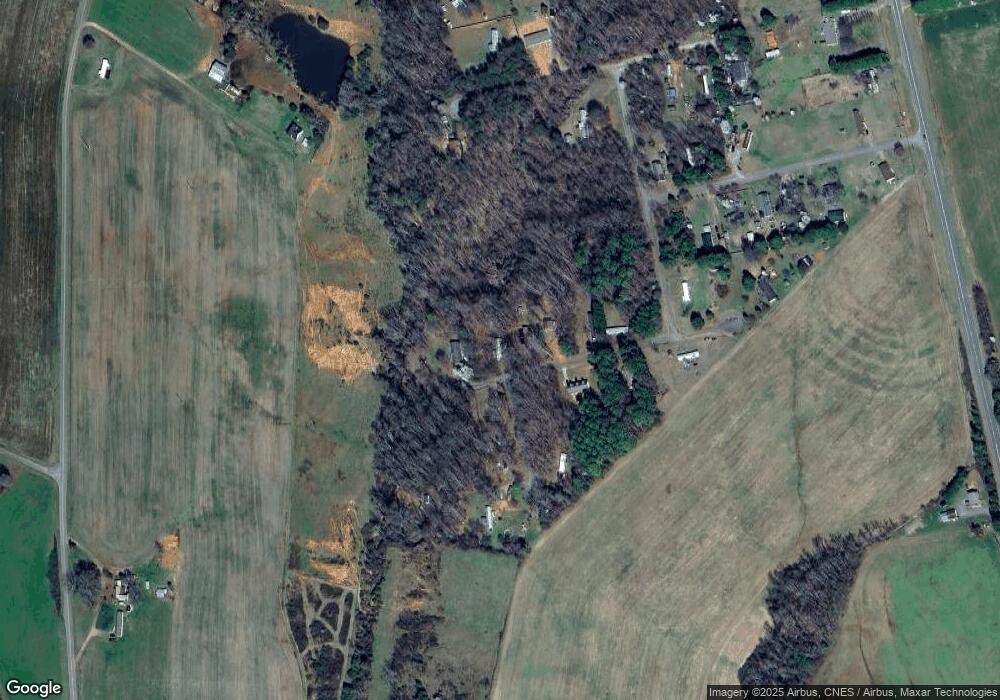 136 Fox Run Dr, Statesville, NC 28625 - photo 1