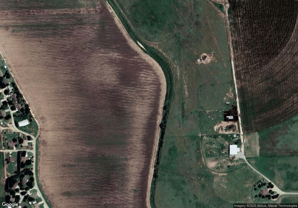 1420 Sherwood Rd, Plainview, TX 79072 - photo 1