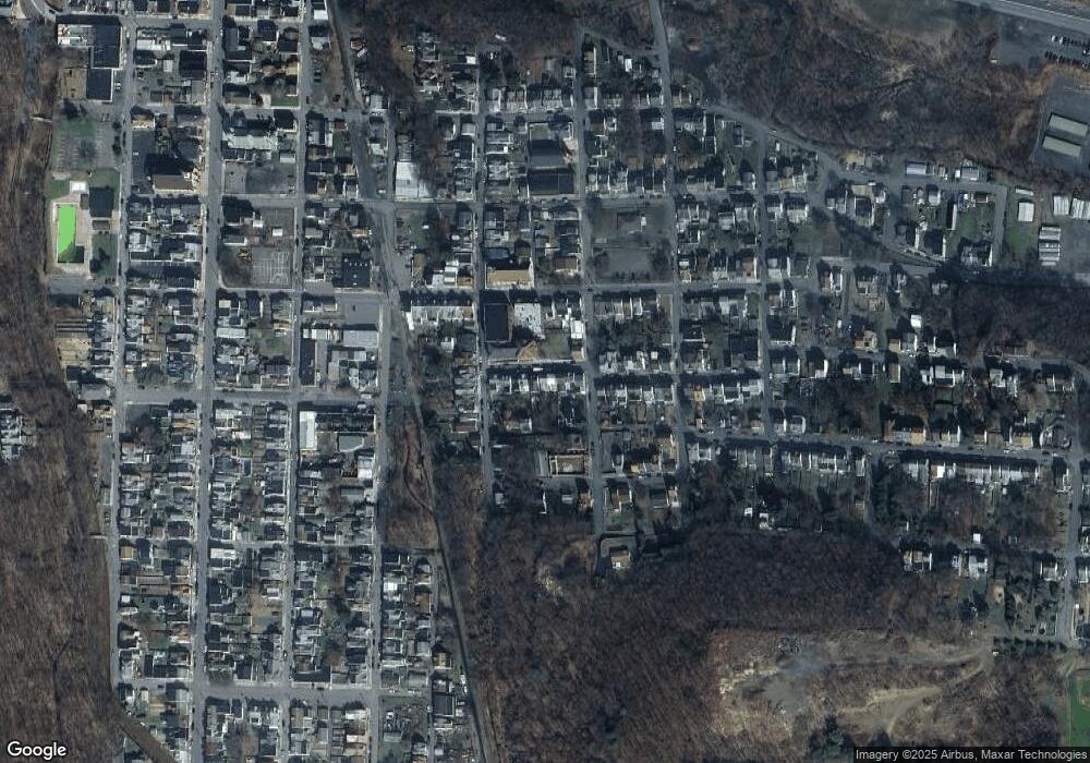 822 E Chestnut St, Shamokin, PA 17872 - photo 1