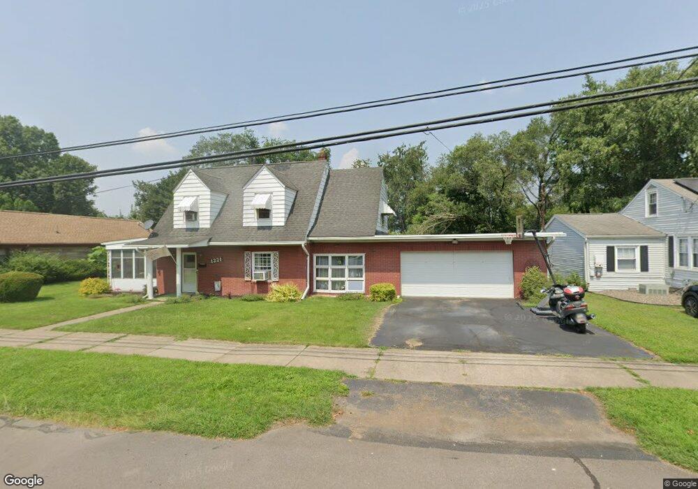 1221 E 2nd St, Berwick, PA 18603 - photo 1