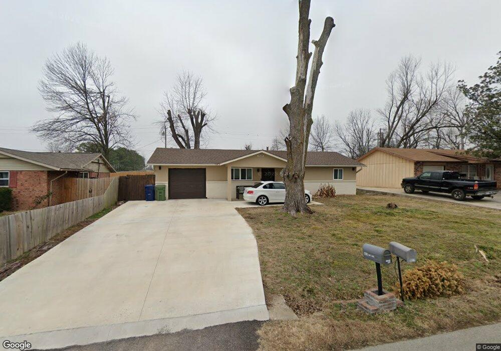 1828 S Beth Dr, Rogers, AR 72758 - photo 1