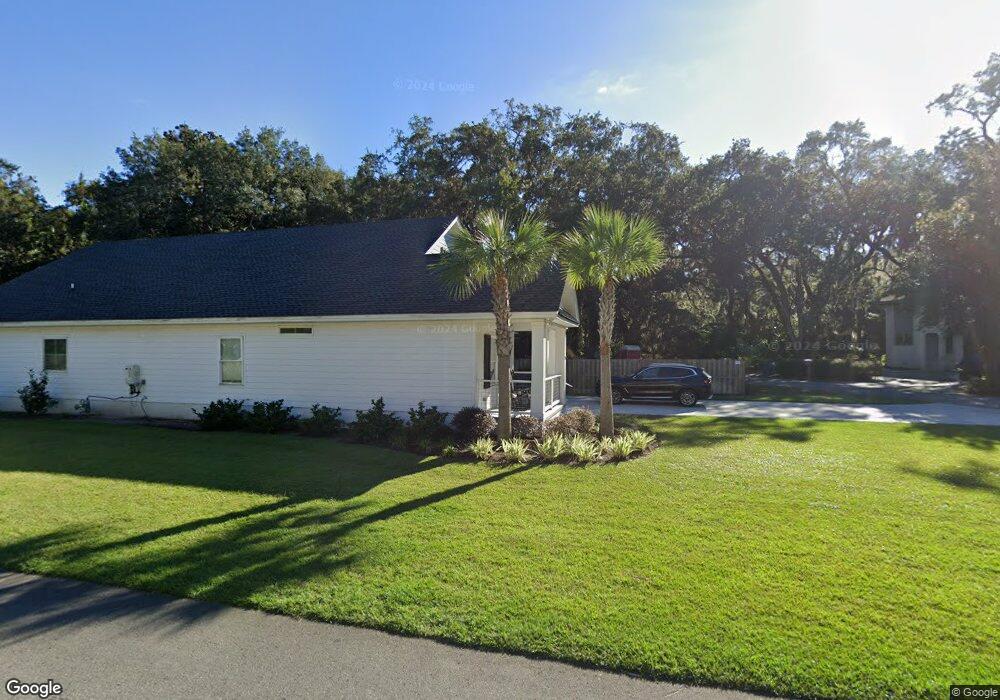 1913 3rd Ave, St. Simons, GA 31522 - photo 1