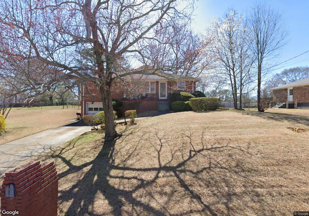 528 Thoreau St SE, Smyrna, GA 30082 - photo 1