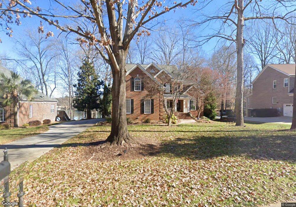 916 Thorn Ridge Ln, Clover, SC 29710 - photo 1