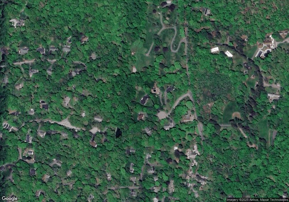 10 Crows Nest, Chappaqua, NY 10514 - photo 1