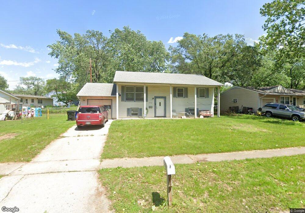 3124 SW Mcclure Rd, Topeka, KS 66614 - photo 1