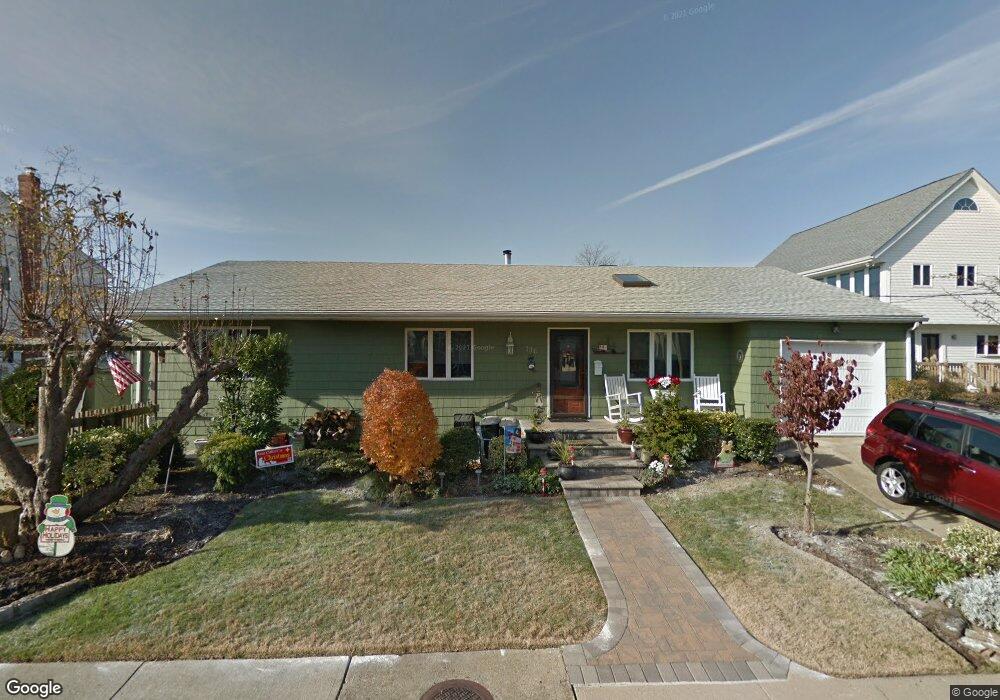 196 Gordon Place, Freeport, NY 11520 - photo 1