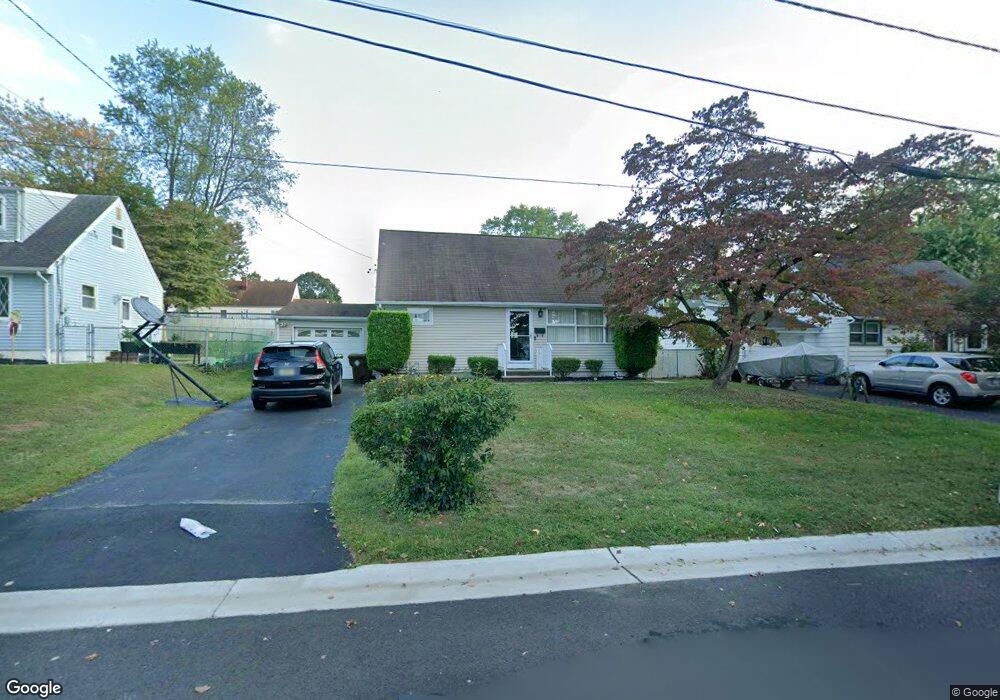 25 Halstead Rd, New Brunswick, NJ 08901 - photo 1