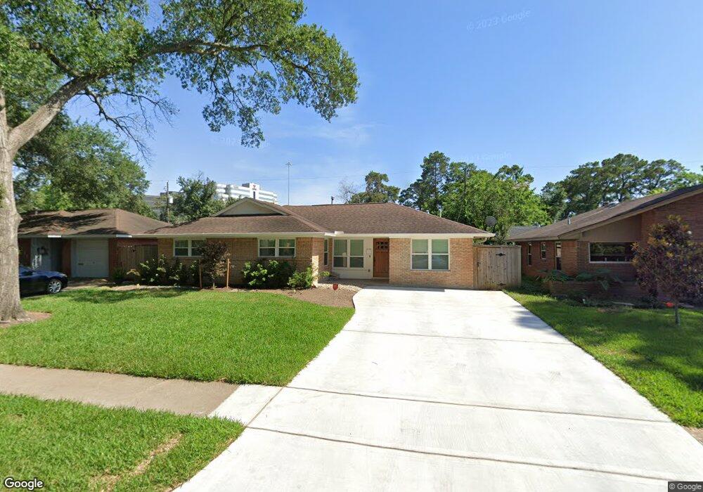 1215 Stonecrest Dr, Houston, TX 77018 - photo 1