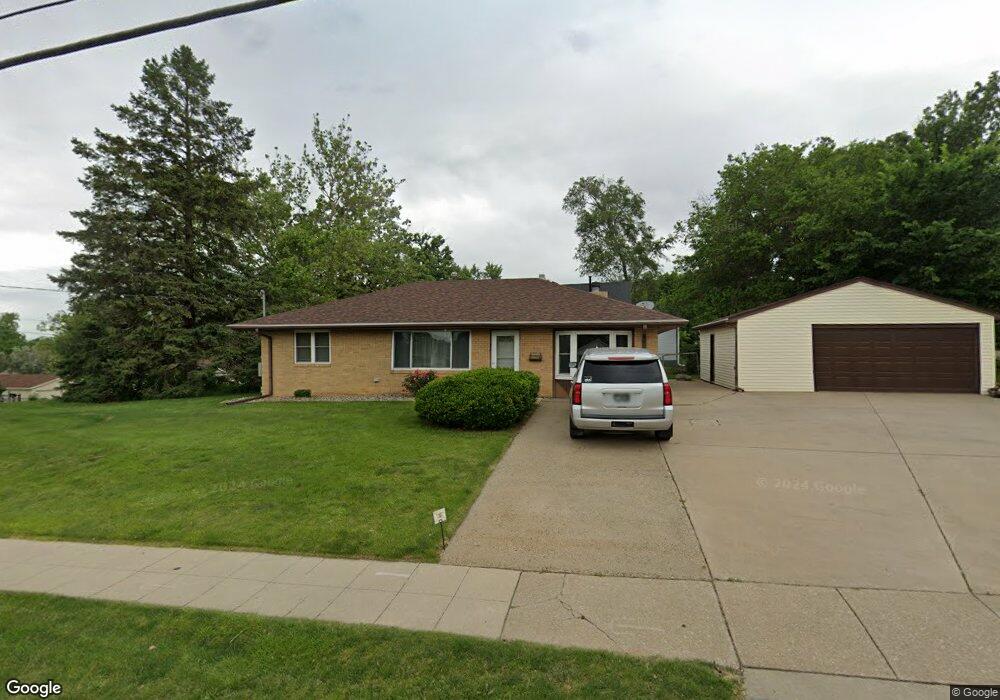 3400 E University Ave, Des Moines, IA 50317 - photo 1