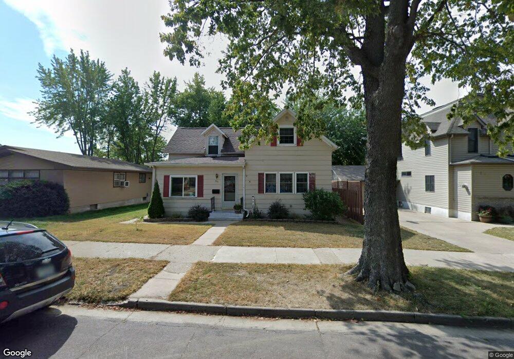 215 N Washington St, New Ulm, MN 56073 - photo 1