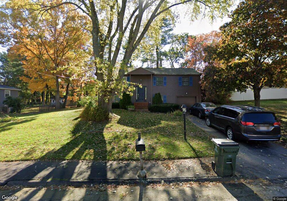 10 Hawthorne Dr, Franklin, MA 02038 - photo 1