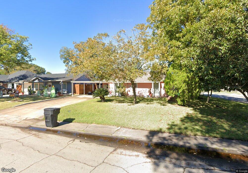 7353 Lakehurst Dr, Houston, TX 77087 - photo 1