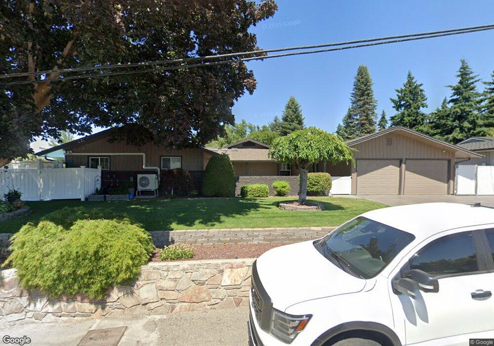 490 15th St NE, East Wenatchee, WA 98802 - photo 1