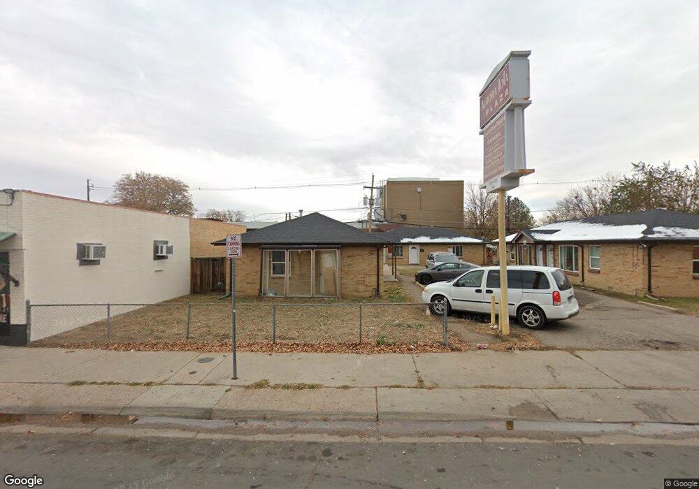 1456 Iola St, Aurora, CO 80010 - photo 1