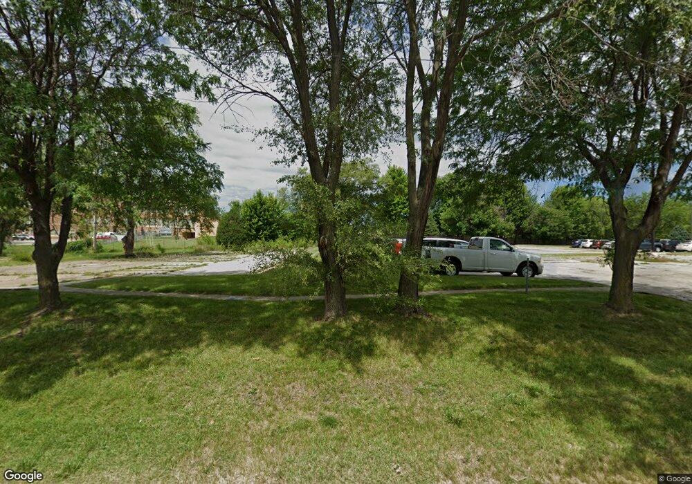 2540 Hubbell Ave, Des Moines, IA 50317 - photo 1