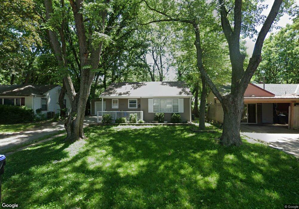 2313 SW 26th Dr, Topeka, KS 66611 - photo 1