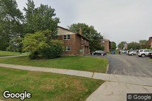133 S Whispering Hills Dr Unit A, Naperville, IL 60540