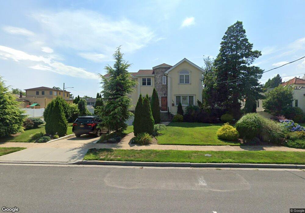 368 Frankel Blvd, Merrick, NY 11566 - photo 1