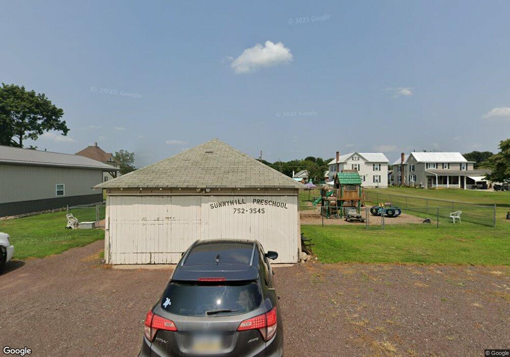 228 W 5th St, Nescopeck, PA 18635 - photo 1