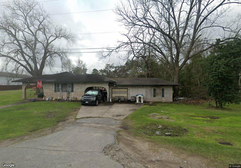302 E Highway 6, Alvin, TX 77511 - photo 1