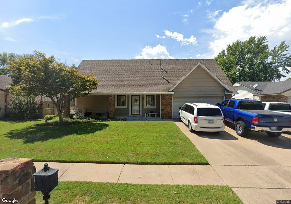 5608 S Birch Ave, Broken Arrow, OK 74011 - photo 1