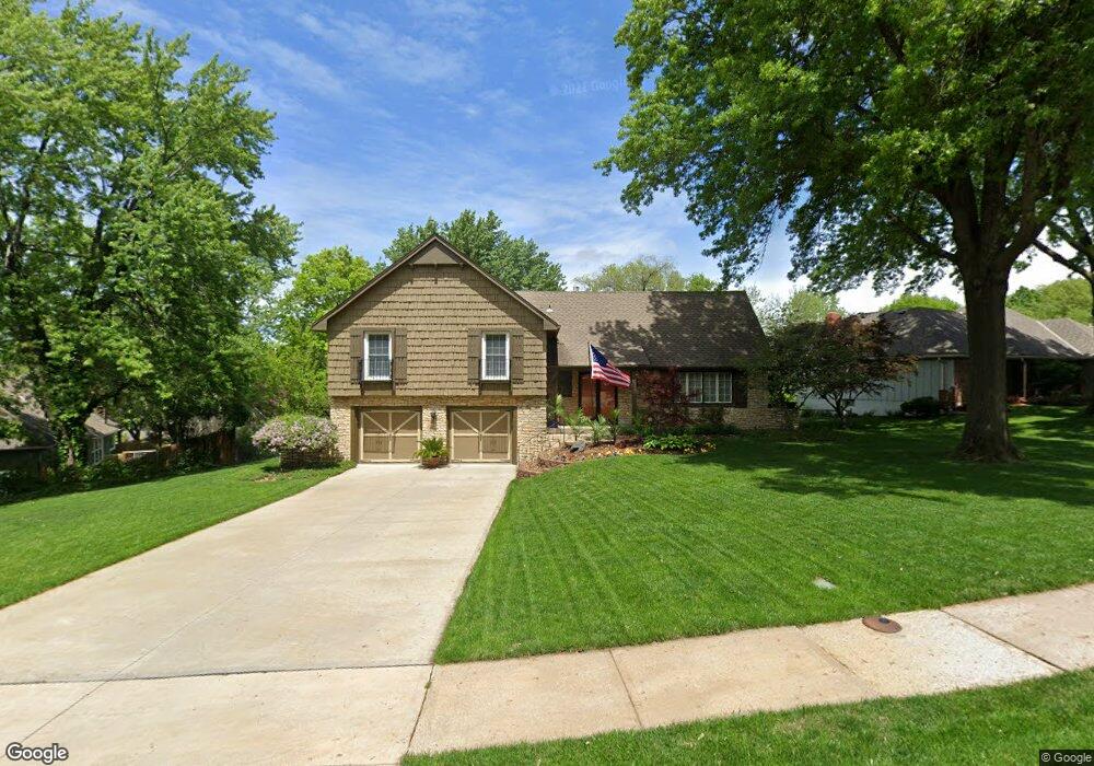 10710 W 53rd St, Shawnee, KS 66203 - photo 1