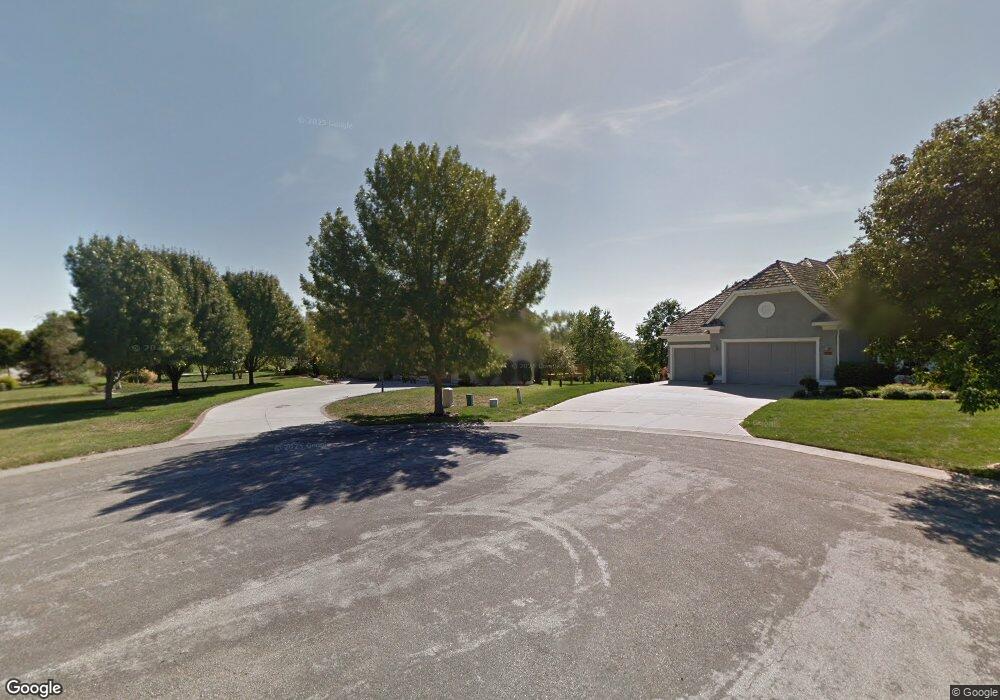 9414 Falcon Ridge Dr, Lenexa, KS 66220 - photo 1