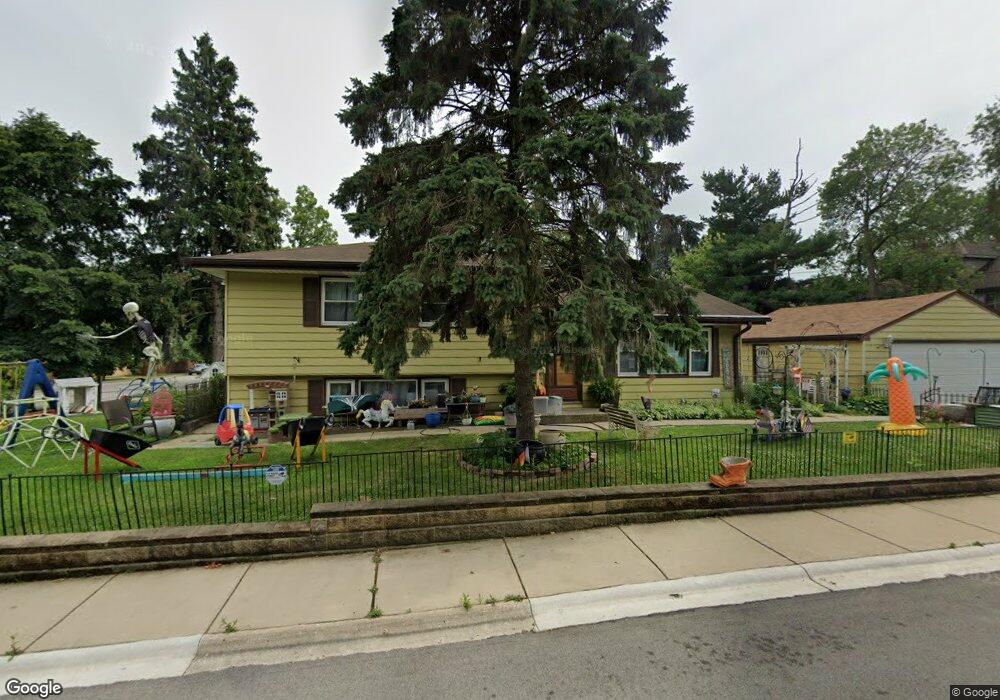 10 W 13th Ave, Naperville, IL 60563 - photo 1