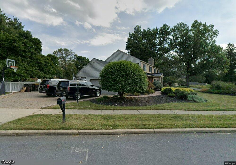 343 Haines Dr, North Wales, PA 19454 - photo 1