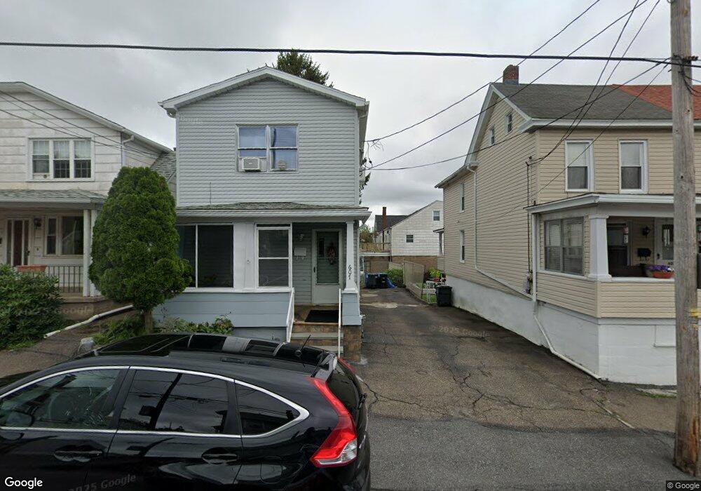 607 Hayes St, Hazleton, PA 18201 - photo 1