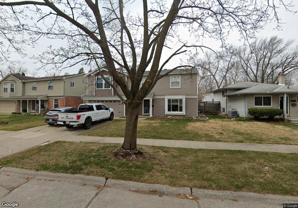 741 Langley Blvd, Clawson, MI 48017 - photo 1