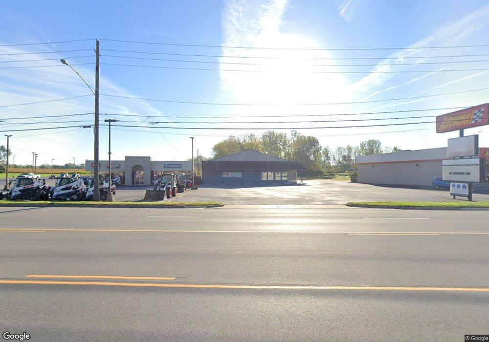 627 N Main St, Bluffton, IN 46714 - photo 1