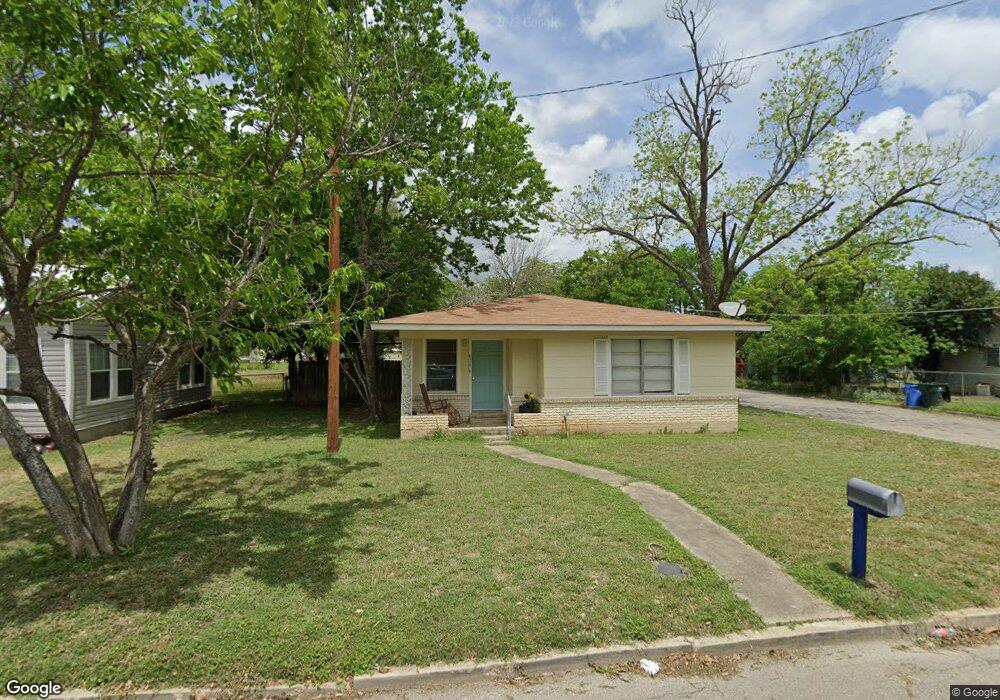 634 E Pine St, Seguin, TX 78155 - photo 1
