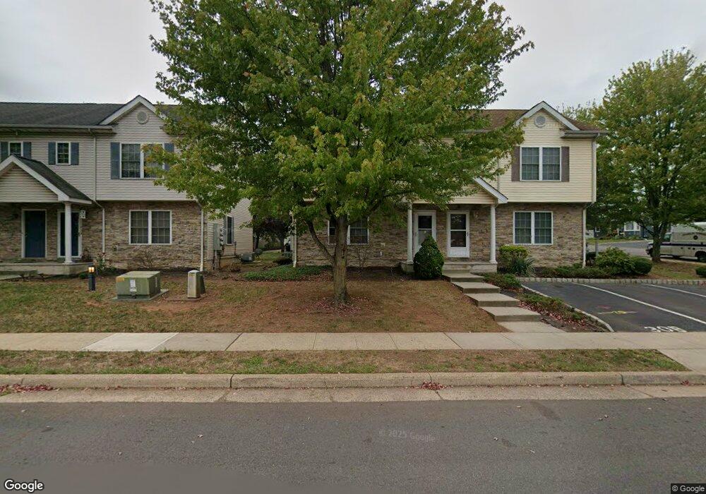 32 Henry St unit 32B, Somerset, NJ 08873 - photo 1