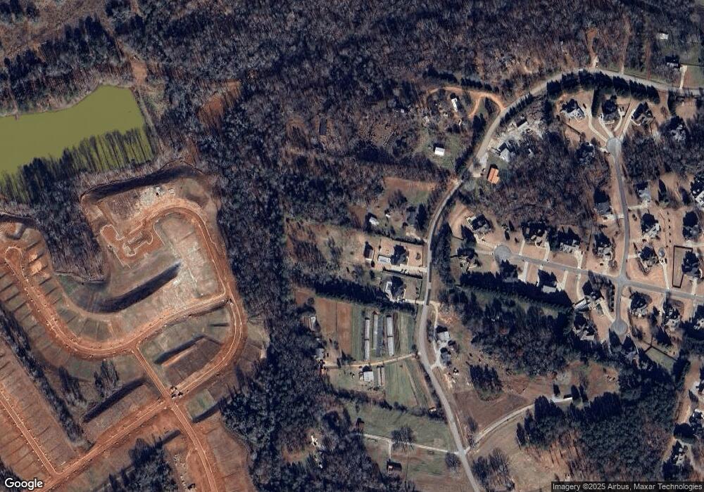 415 Skelton Rd, Hoschton, GA 30548 - photo 1