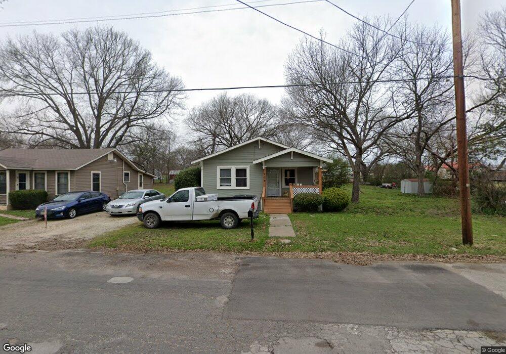 1704 W 10th Ave, Corsicana, TX 75110 - photo 1