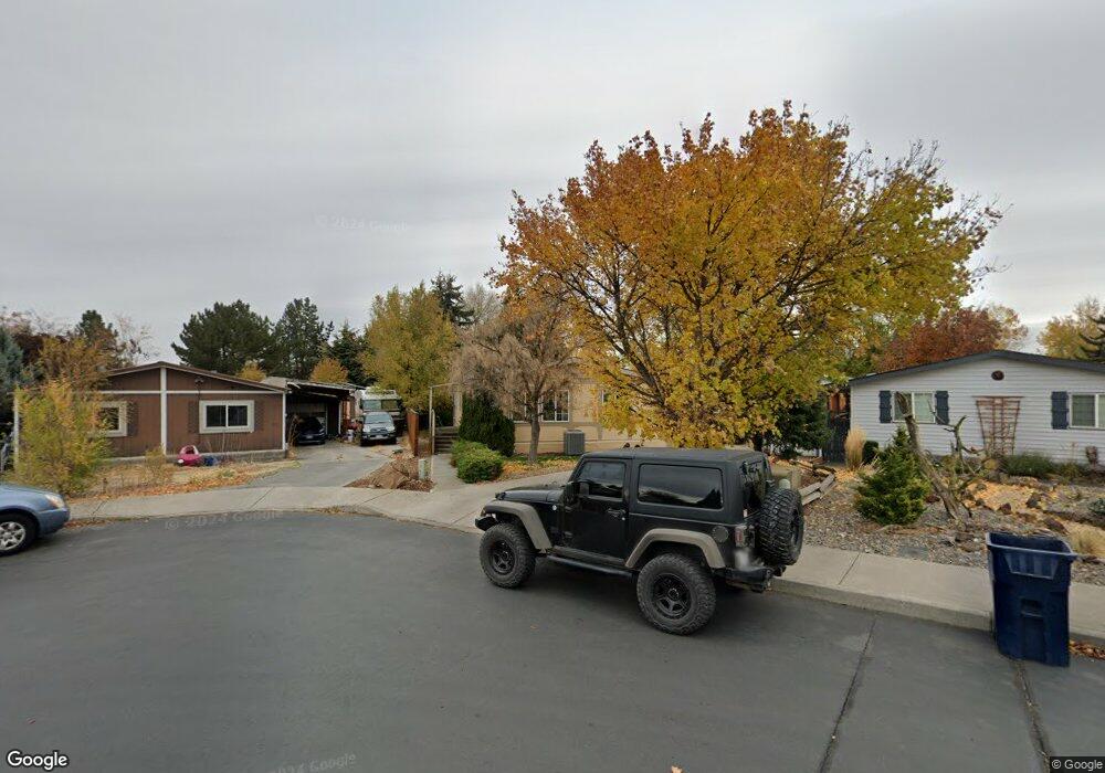 1701 NW Elm Ct, Redmond, OR 97756 - photo 1