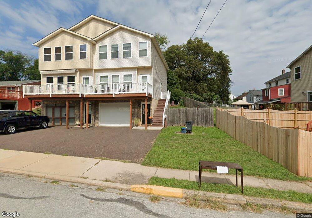 121 Poplar St, Spring City, PA 19475 - photo 1