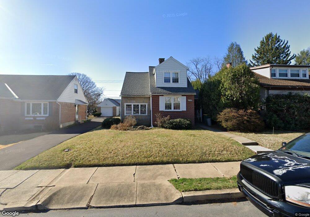 2548 Garfield Ave, Reading, PA 19609 - photo 1