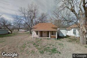 818 N Meridian St, Waurika, OK 73573