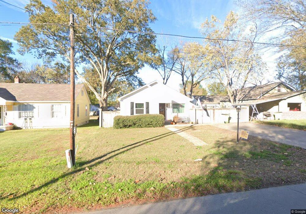 606 W 10th St, Stuttgart, AR 72160 - photo 1