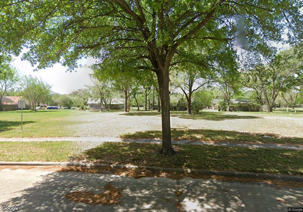 7131 Wood Heather Ln, Houston, TX 77040 - photo 1