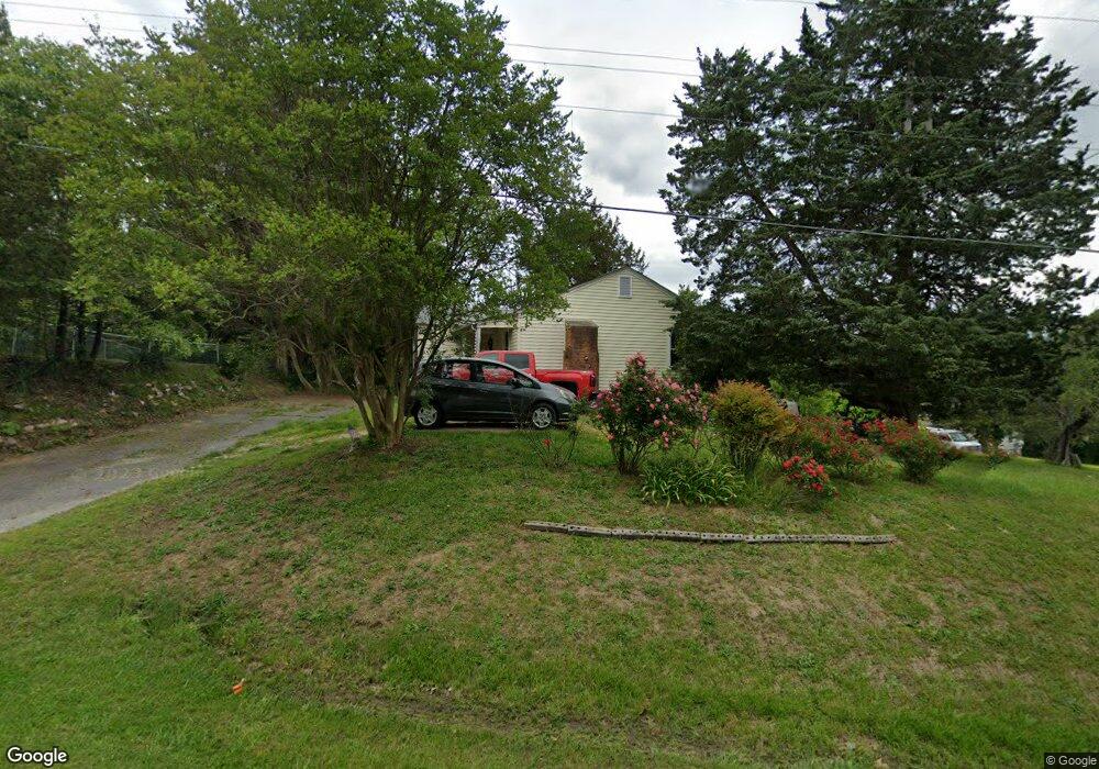 1430 Jackson Lake Rd, High Point, NC 27263 - photo 1