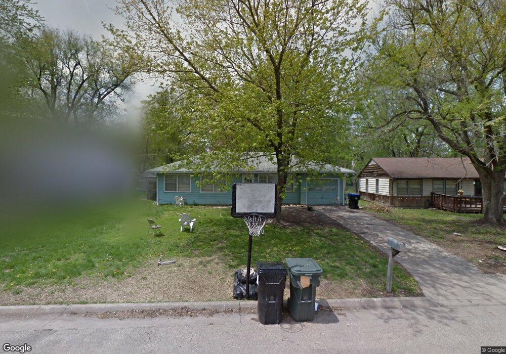 3611 SW Kerry Ave, Topeka, KS 66611 - photo 1