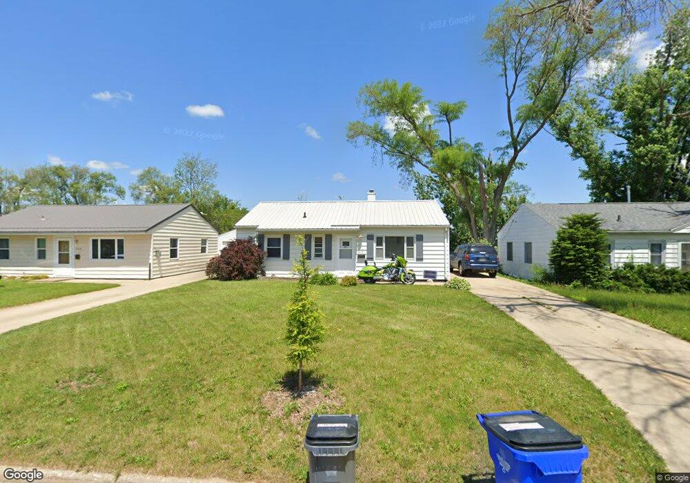 2414 9th Ave SW, Cedar Rapids, IA 52404 - photo 1