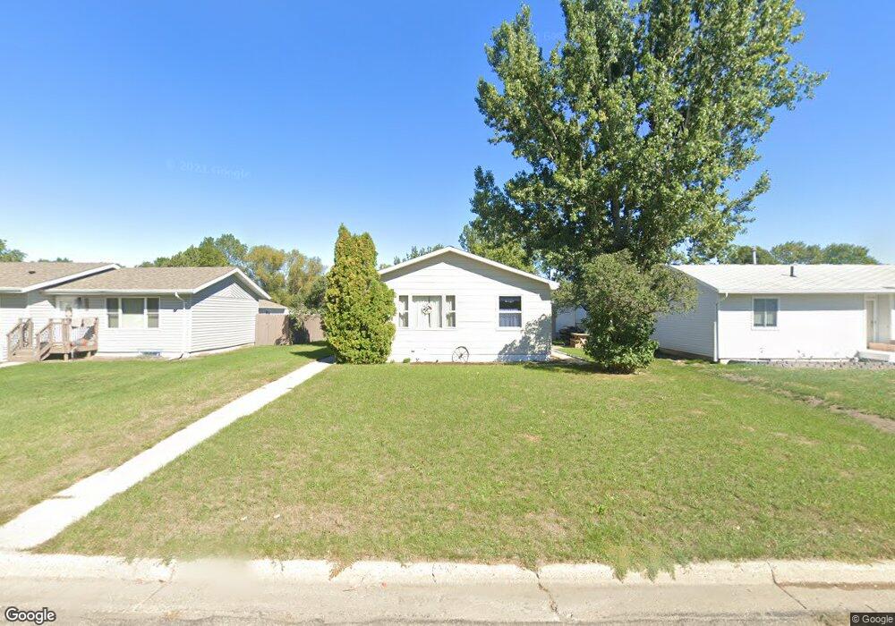 1206 16th St SW, Jamestown, ND 58401 - photo 1