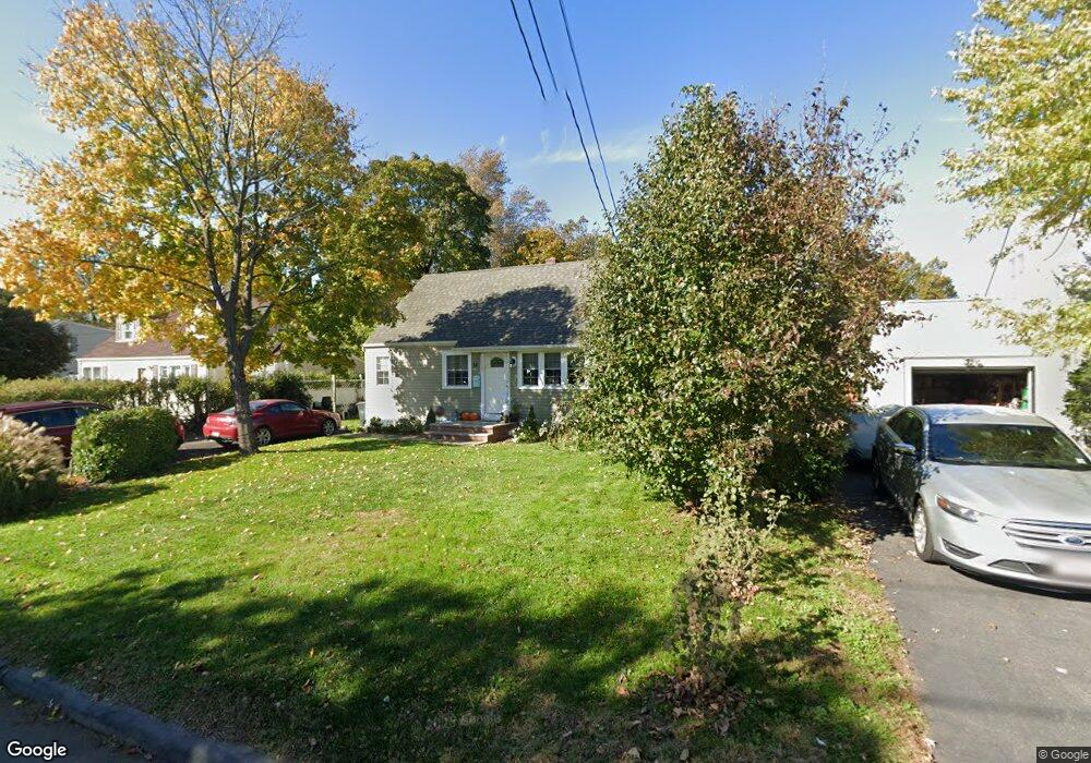 14 Longfield Rd, New Brunswick, NJ 08901 - photo 1